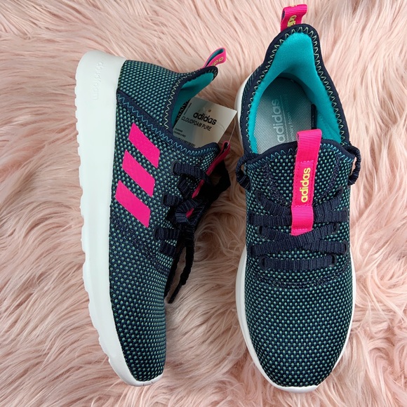 New Adidas Originals Women’s Sneakers - Picture 2 of 5